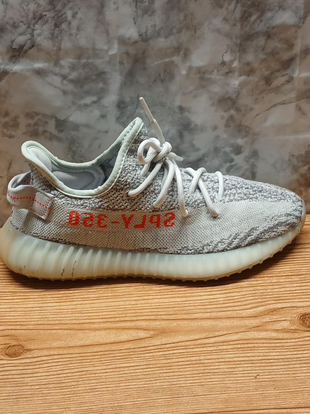 Adidas Yeezy Boost 350 V2 Knit Sneaker Tag Detail in Red and Gray
